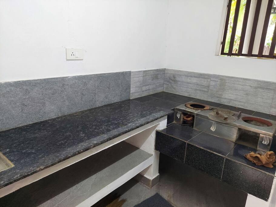 Forestay -3 Bhk Villa Kochi Pallipuram Exterior foto
